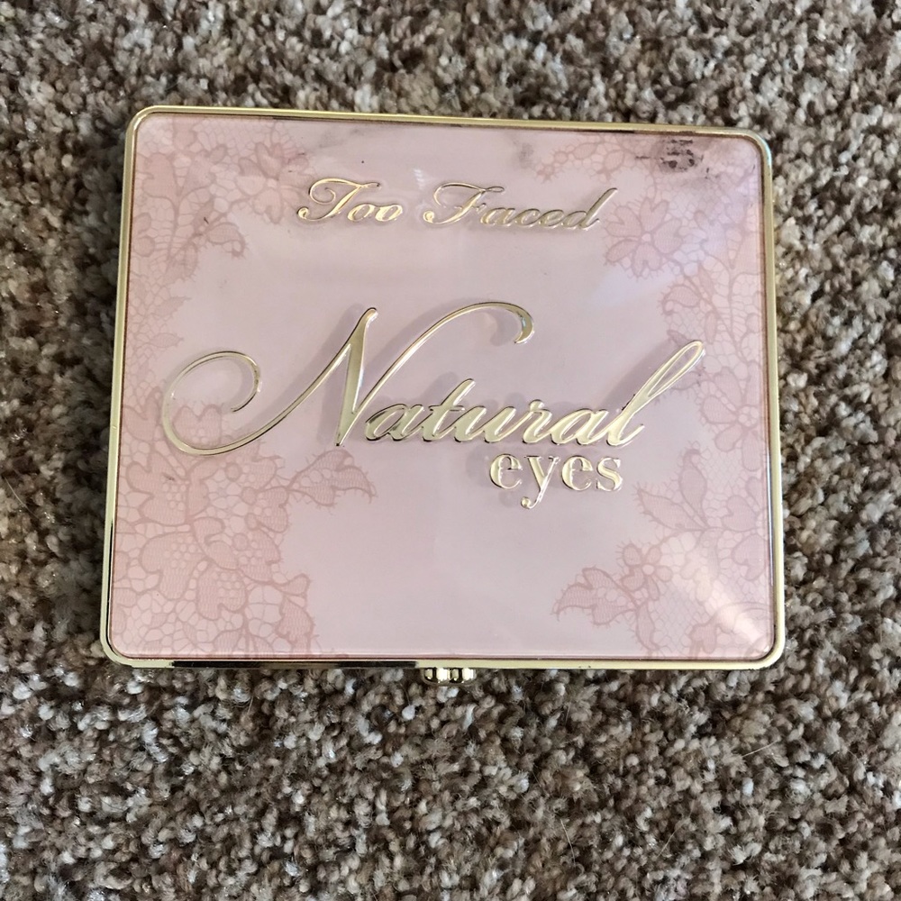 Too Faced Eyeshadow Palette